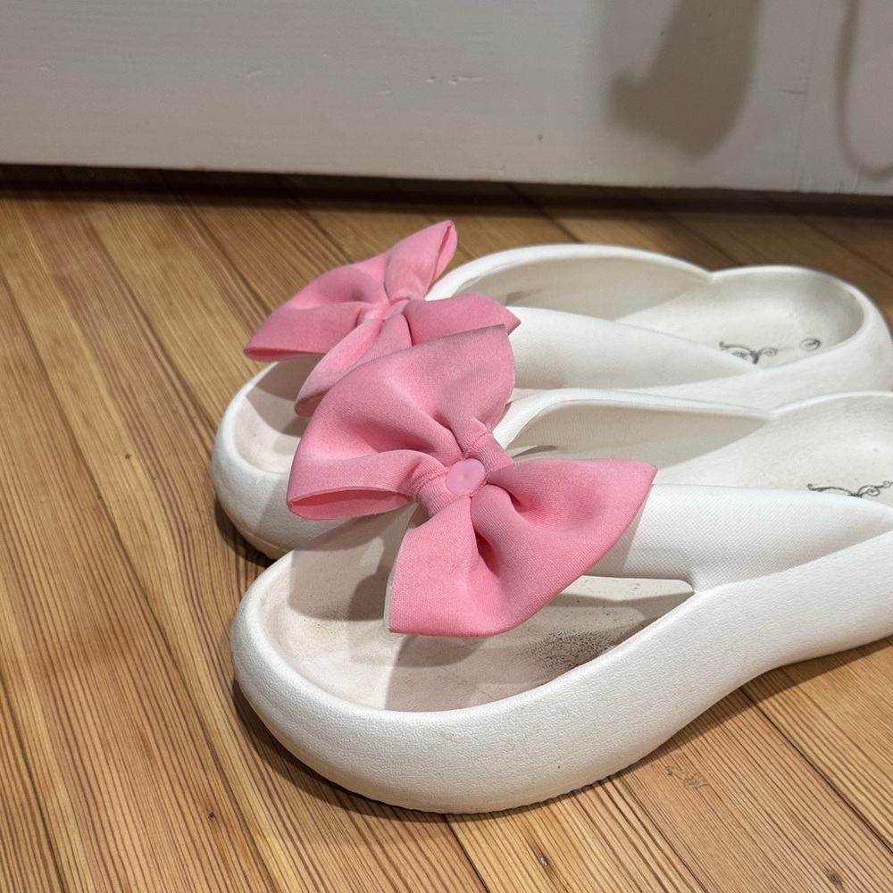 Charming Pink Bow Kids Slippers